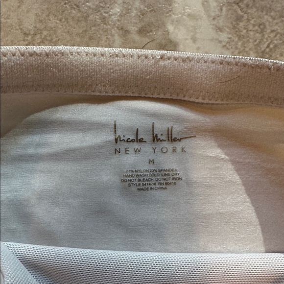 Nicole Miller Medium Tummy Control Smoothing Shaping Shapewear Underwear - Picture 3 of 4